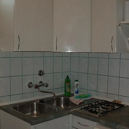 Apartmanhaz Cedrus 8