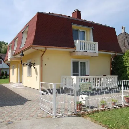 Apartmanhaz Cedrus 8 Zalakaros